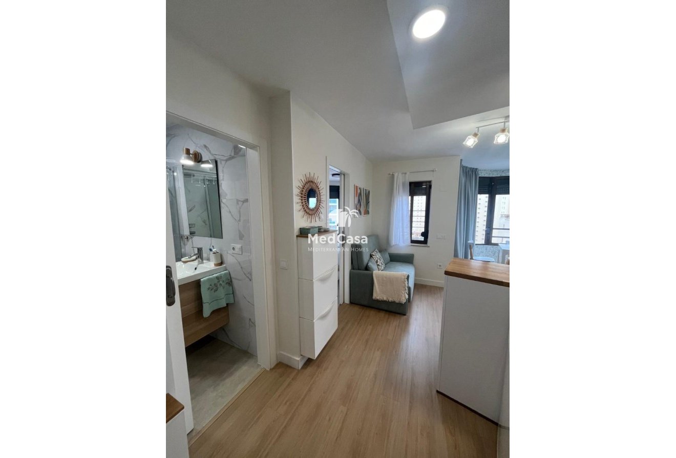 Segunda mano - Apartamento -
Benidorm - Levante