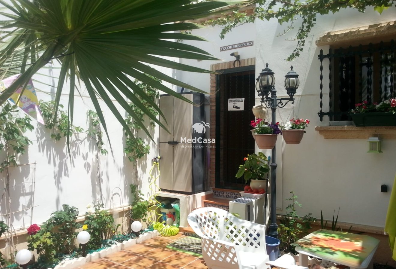 Segunda mano - Apartment / Duplex -
Orihuela Costa - Villamartín