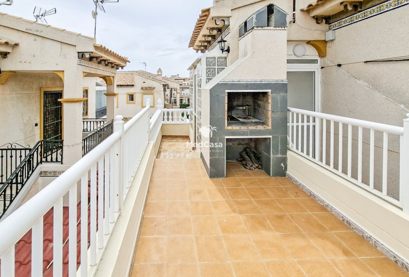 Segunda mano - Adosado -
Orihuela Costa