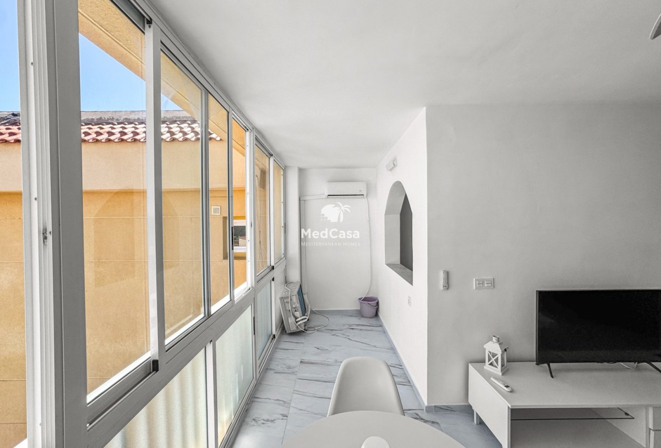 Segunda mano - Apartamento -
Orihuela Costa - Punta Prima