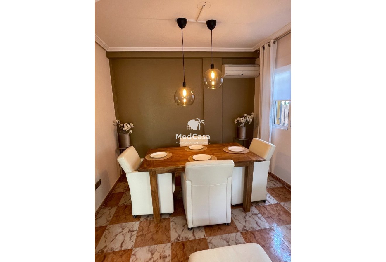 Resale - Townhouse -
Orihuela Costa - La Regia