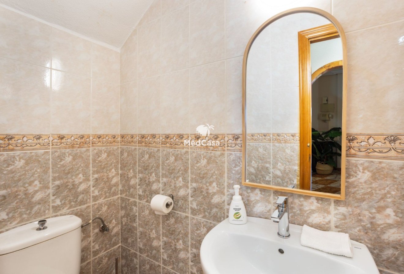 Resale - Townhouse -
Orihuela Costa - La Regia