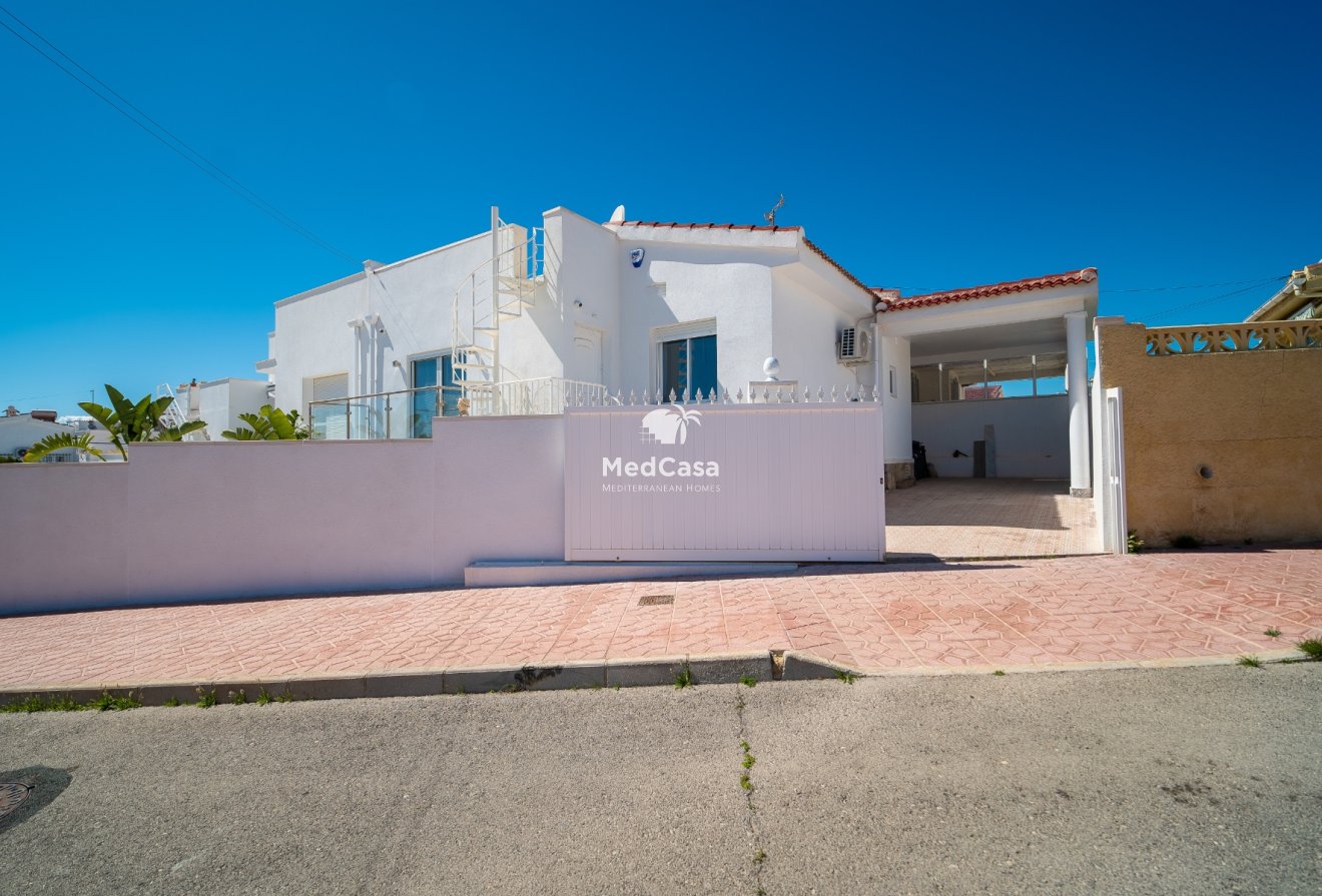 Resale - Townhouse -
Ciudad Quesada - town