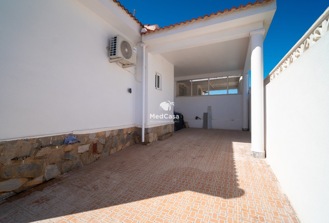 Resale - Townhouse -
Ciudad Quesada - town