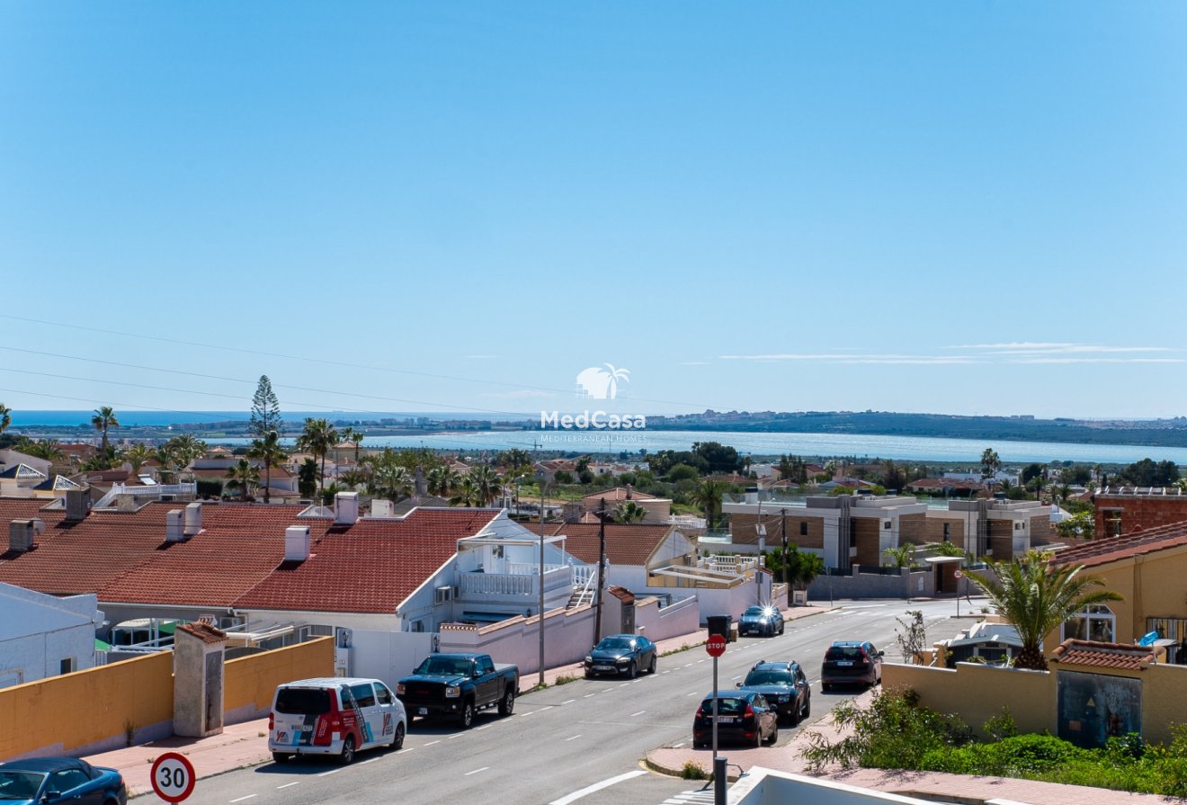Resale - Townhouse -
Ciudad Quesada - town