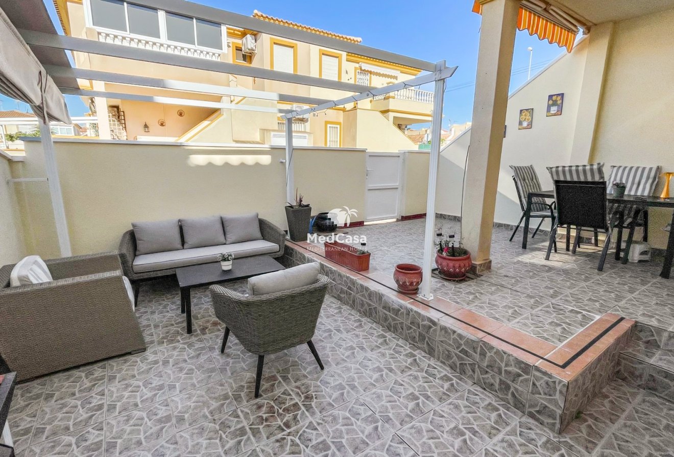 Resale - Townhouse -
Orihuela Costa - Playa Flamenca