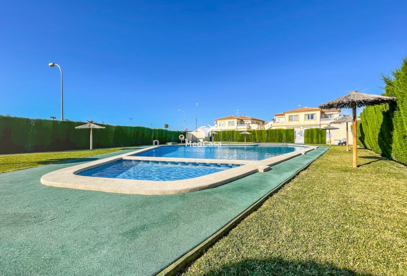 Resale - Townhouse -
Orihuela Costa - Playa Flamenca