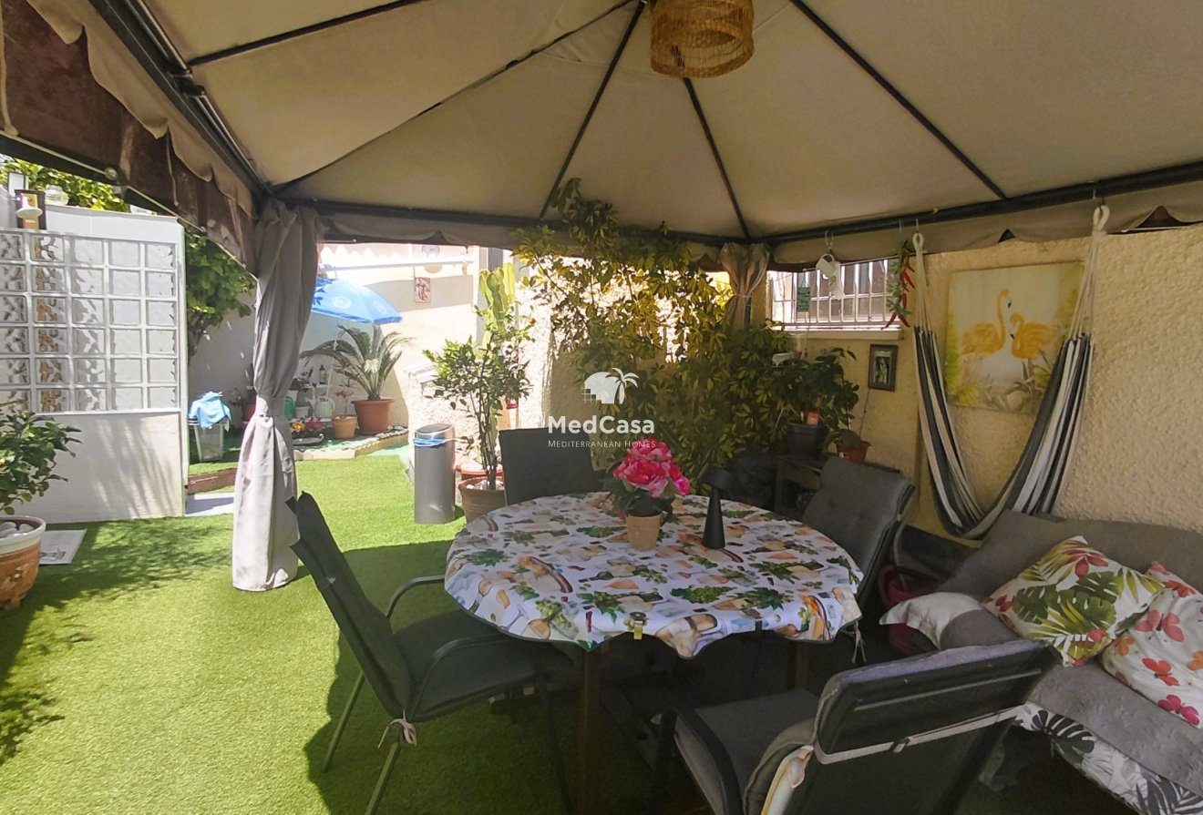 Resale - Villa -
San Fulgencio