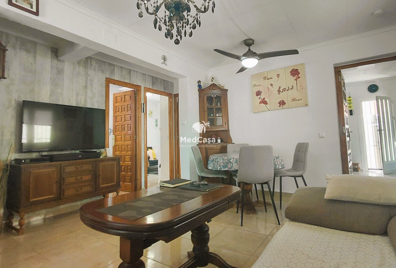 Resale - Villa -
San Fulgencio