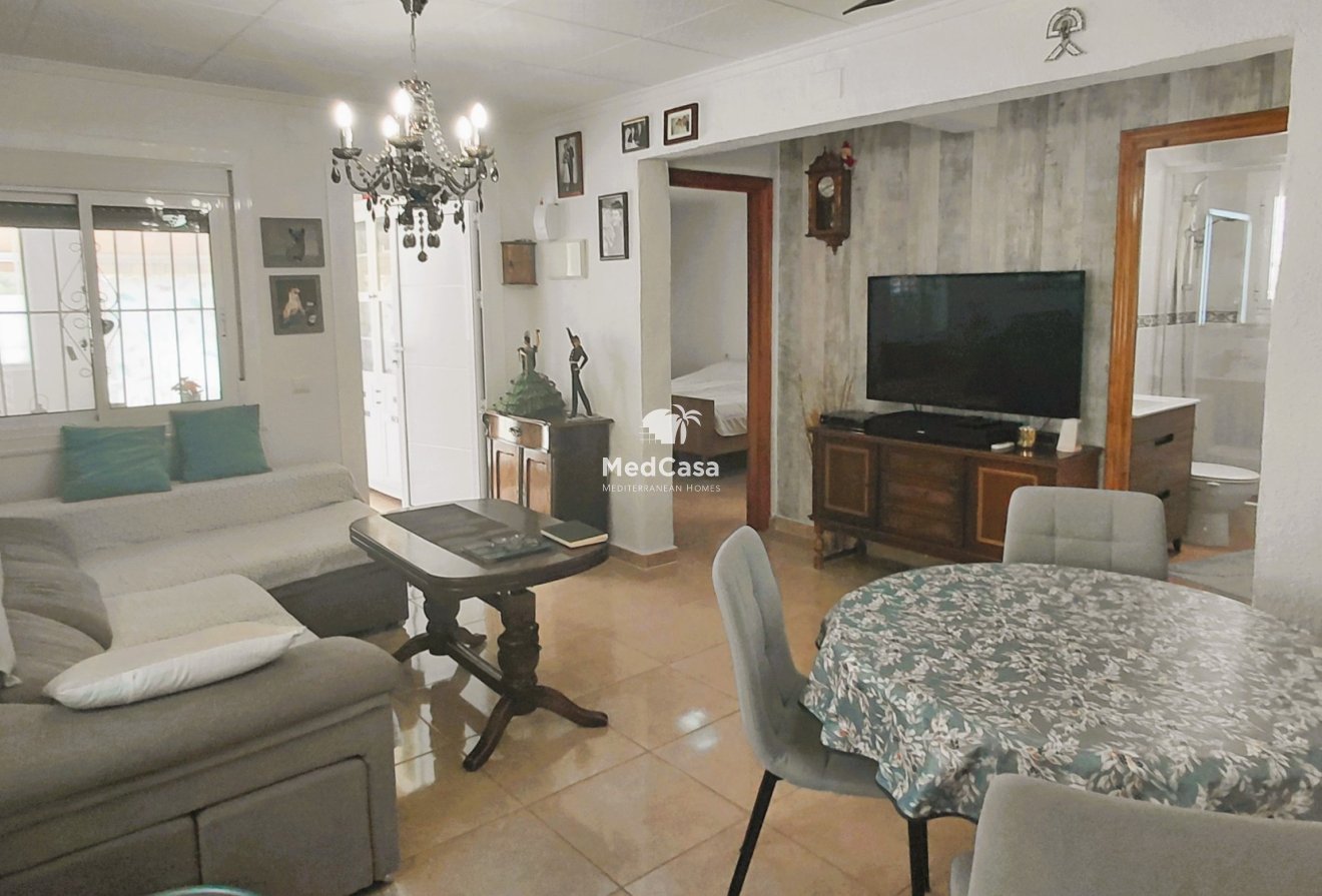 Resale - Villa -
San Fulgencio