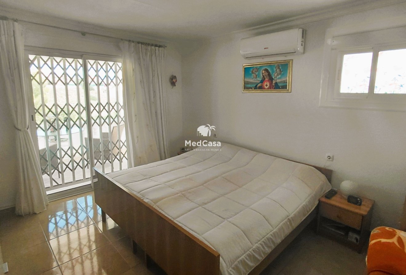 Resale - Villa -
San Fulgencio