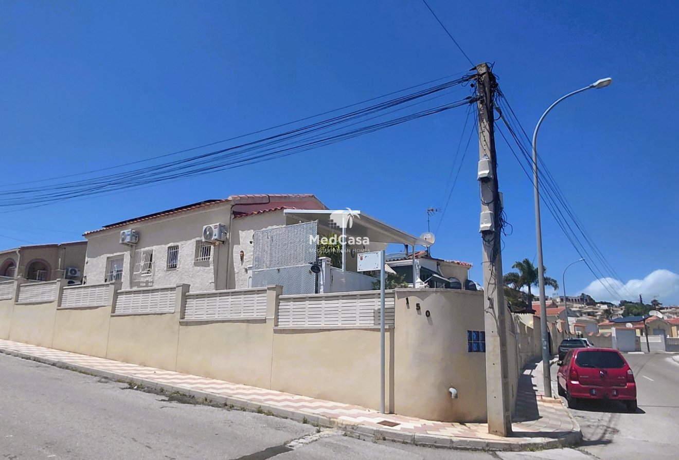 Resale - Villa -
San Fulgencio