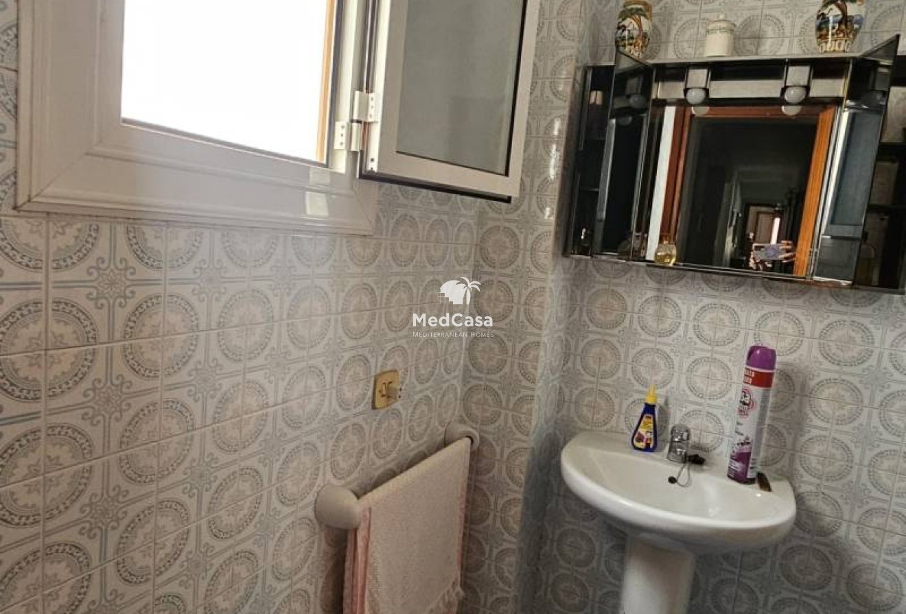 Resale - Apartment -
Villajoyosa - town