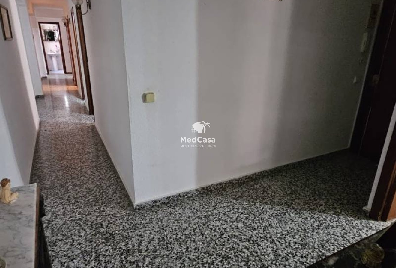 Resale - Apartment -
Villajoyosa - town