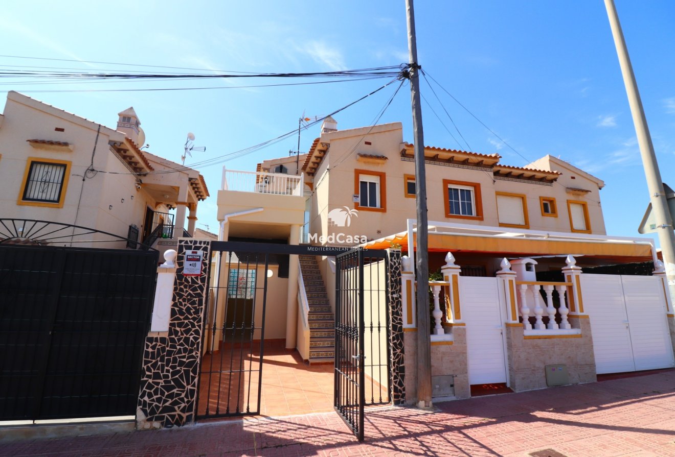 Segunda mano - Apartamento -
Orihuela Costa - Punta Prima