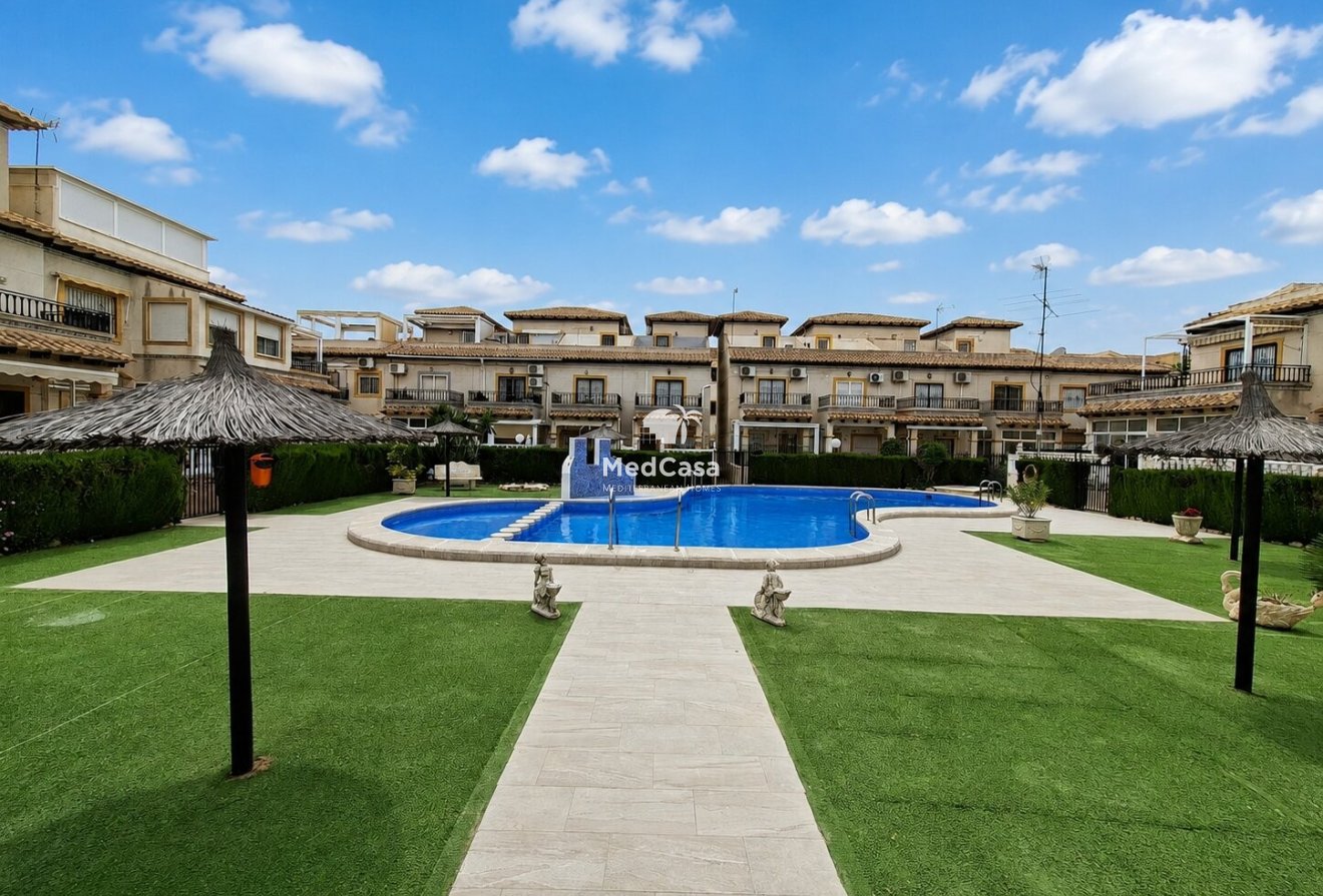 Segunda mano - Apartamento -
Orihuela Costa - Punta Prima