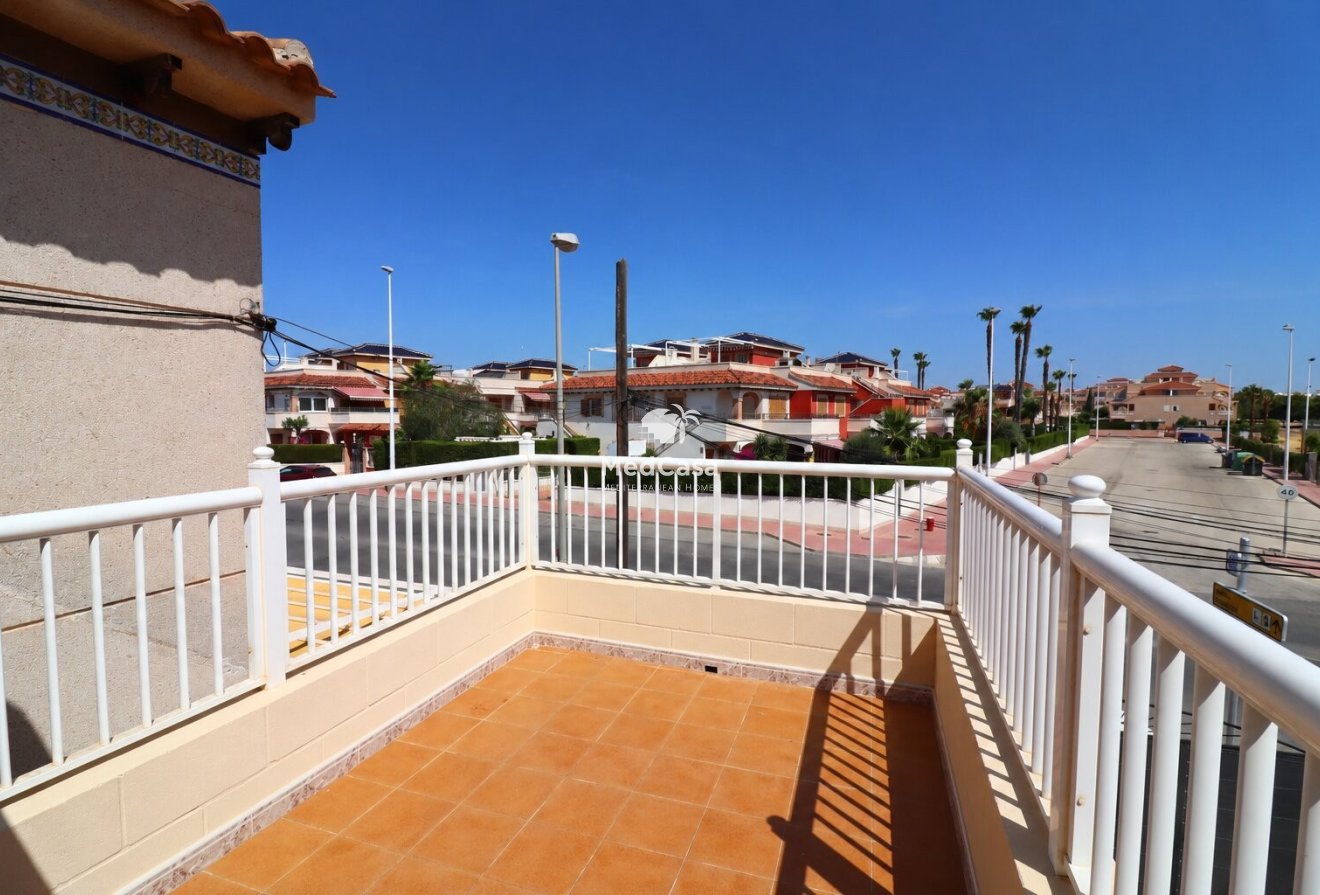 Segunda mano - Apartamento -
Orihuela Costa - Punta Prima