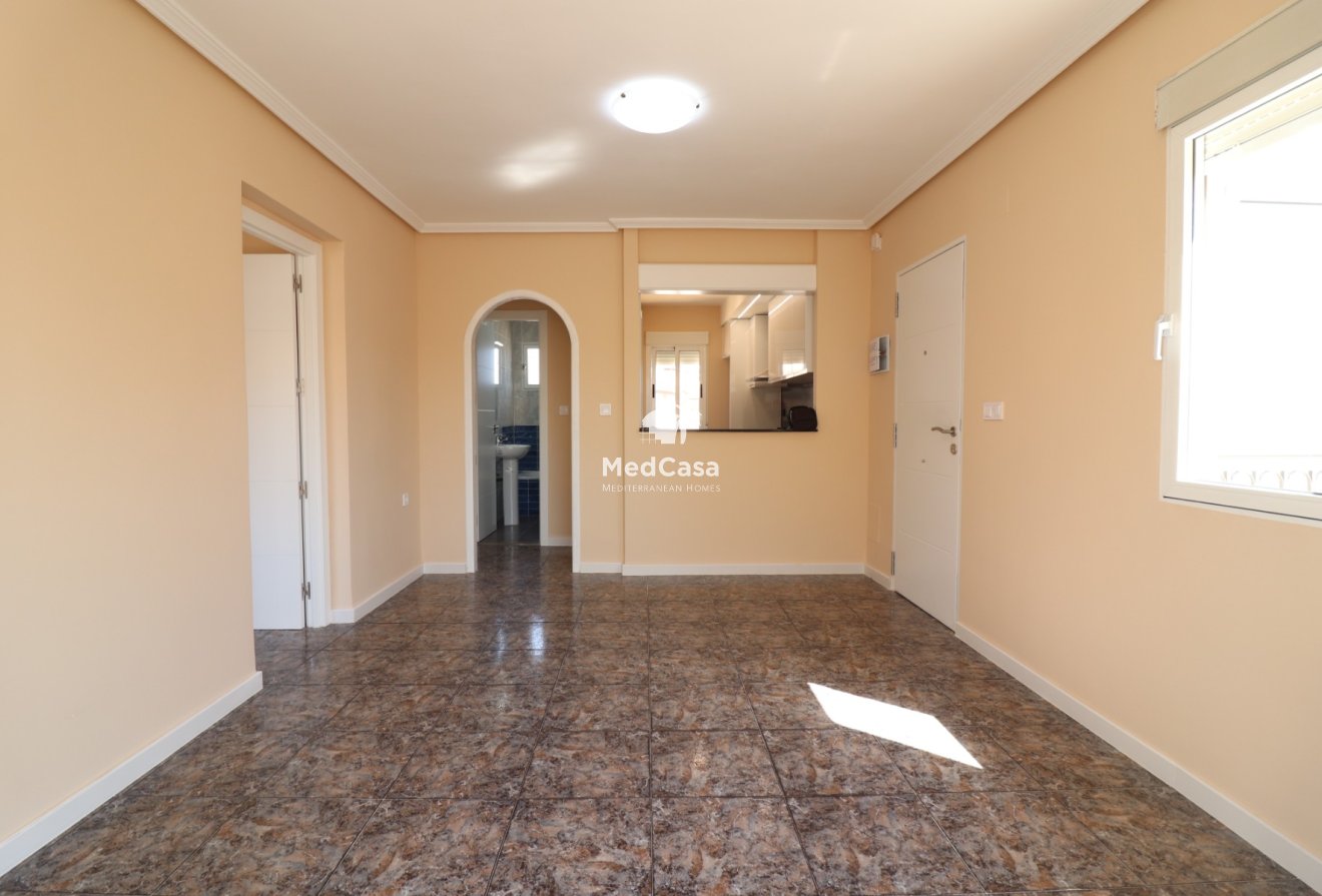 Segunda mano - Apartamento -
Orihuela Costa - Punta Prima