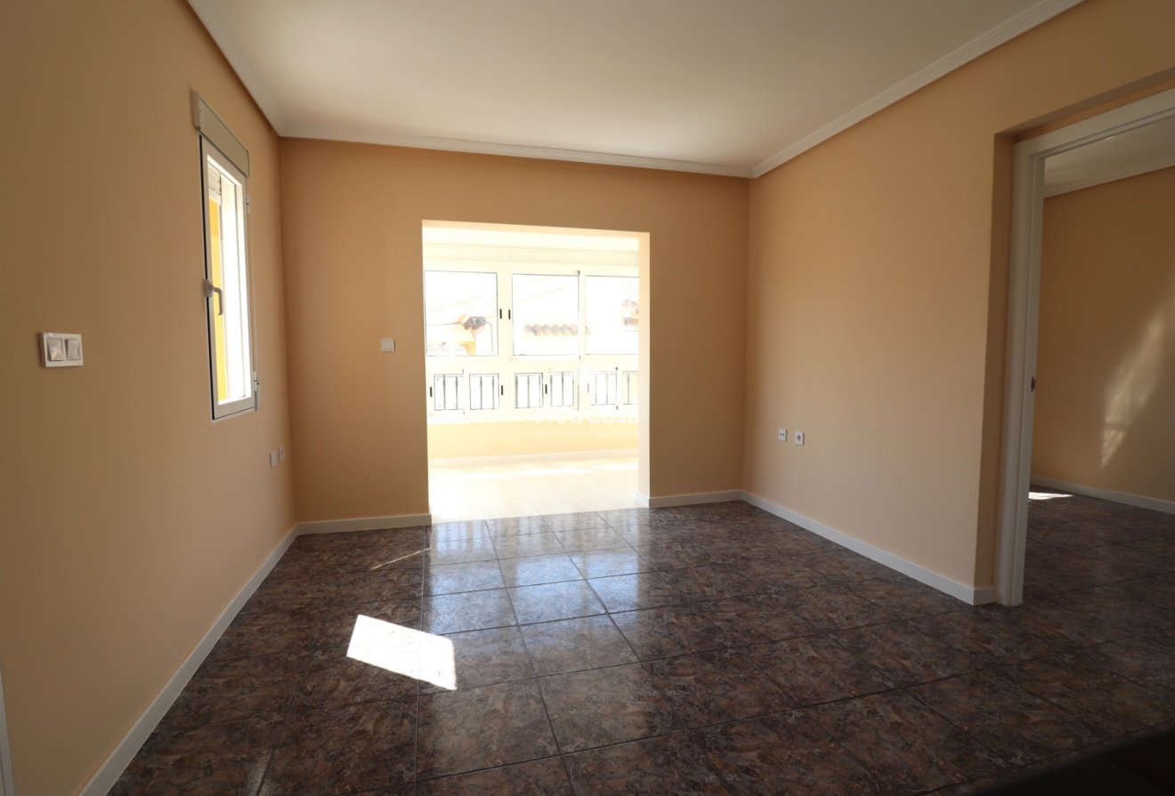 Segunda mano - Apartamento -
Orihuela Costa - Punta Prima