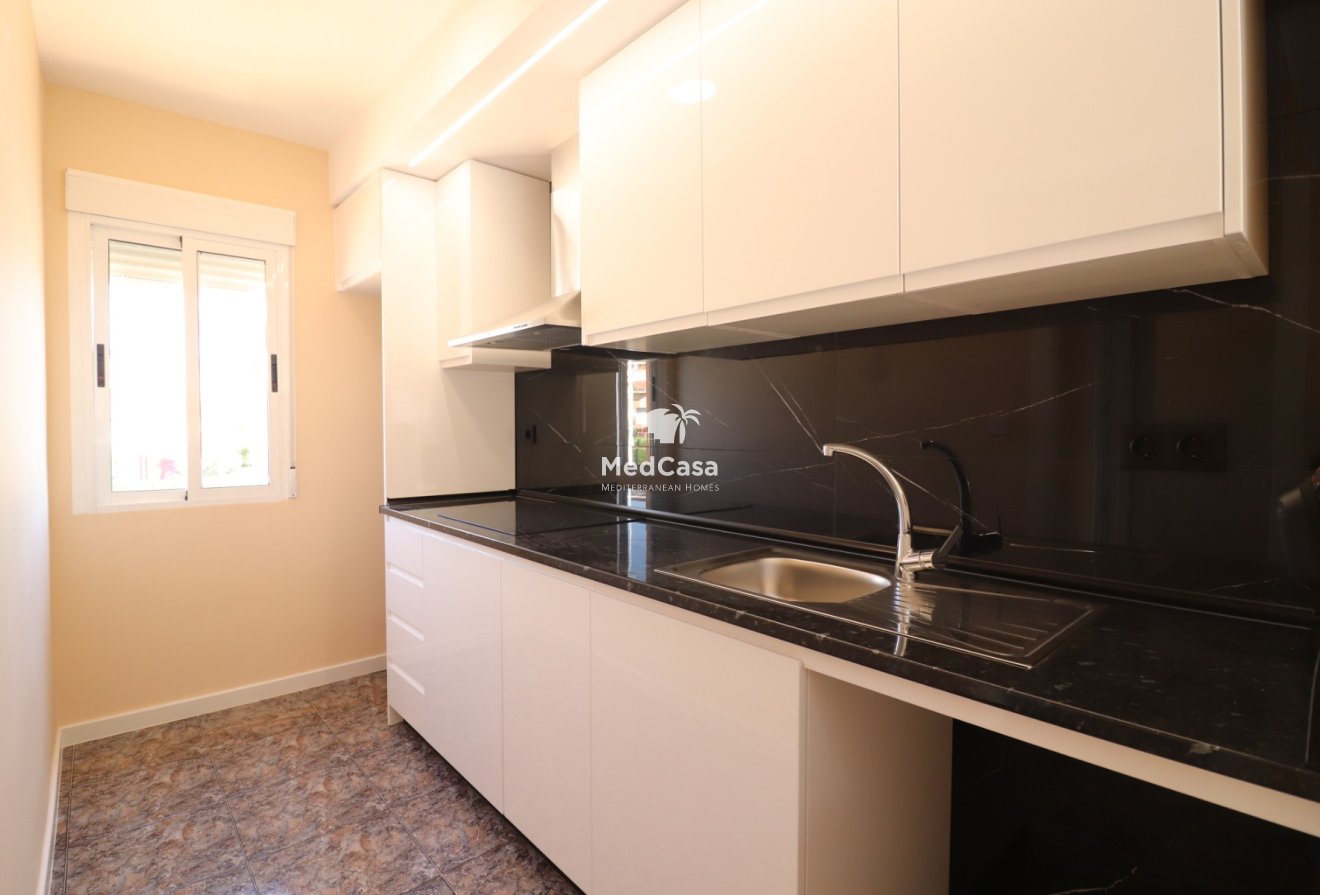 Segunda mano - Apartamento -
Orihuela Costa - Punta Prima