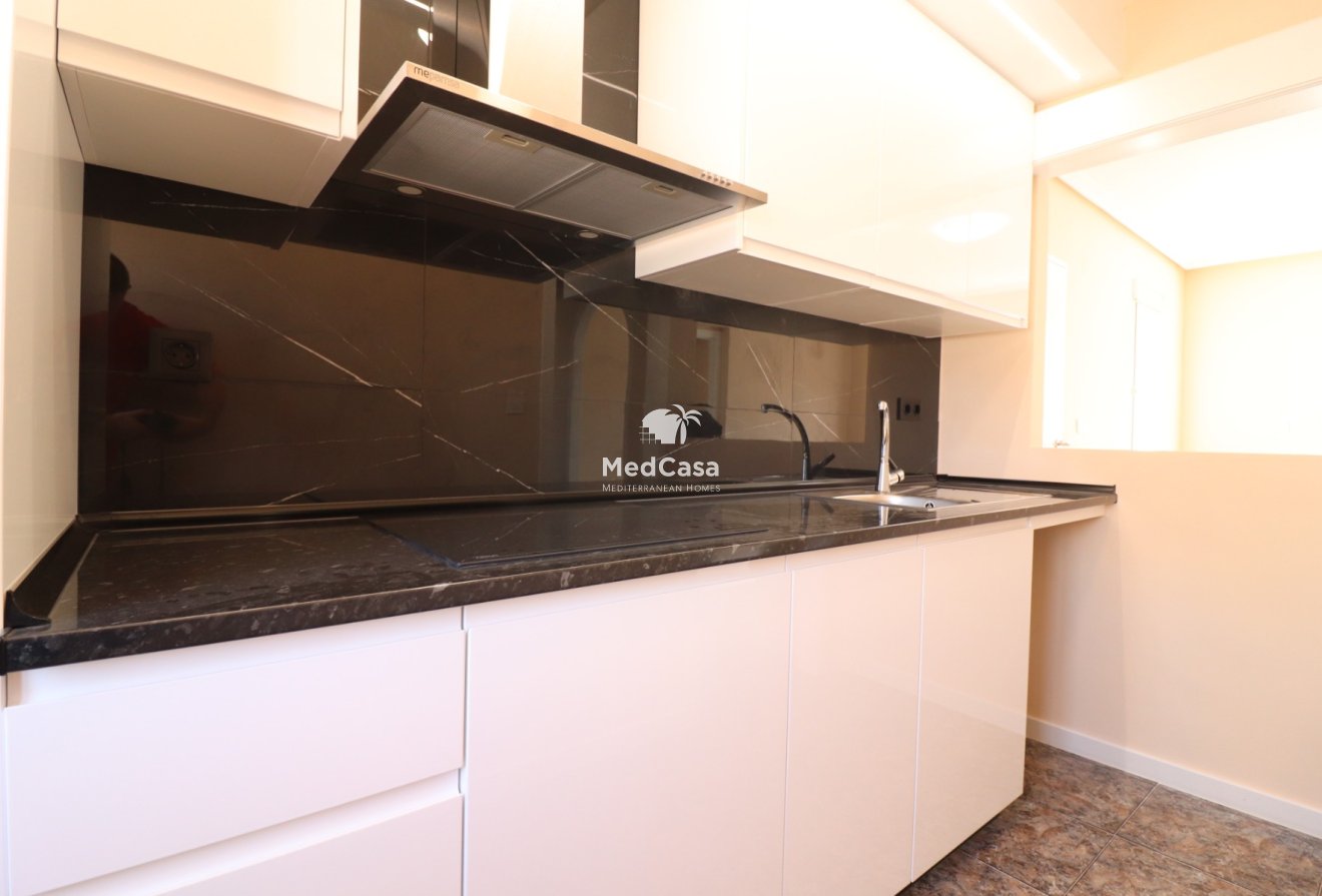 Segunda mano - Apartamento -
Orihuela Costa - Punta Prima