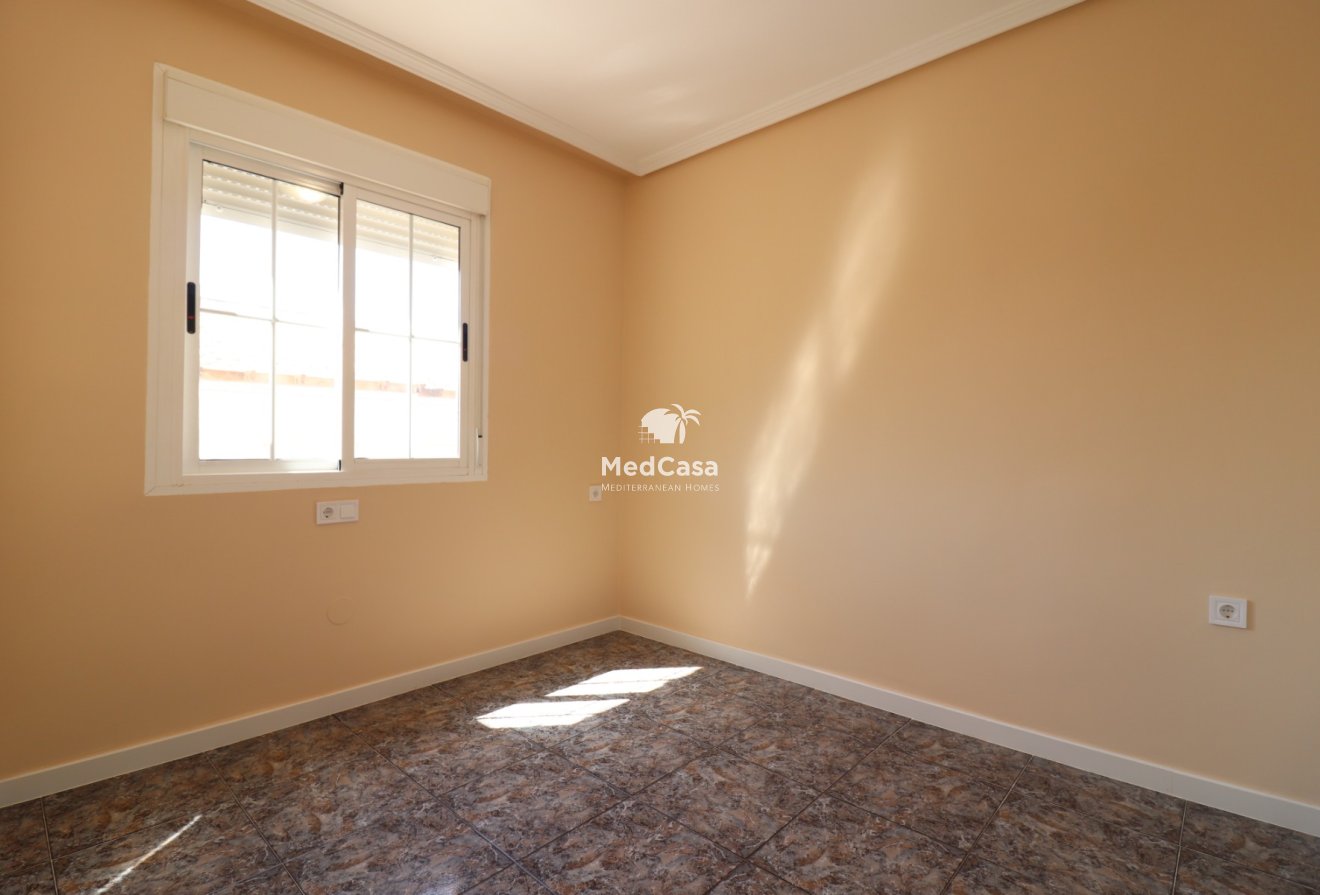 Segunda mano - Apartamento -
Orihuela Costa - Punta Prima