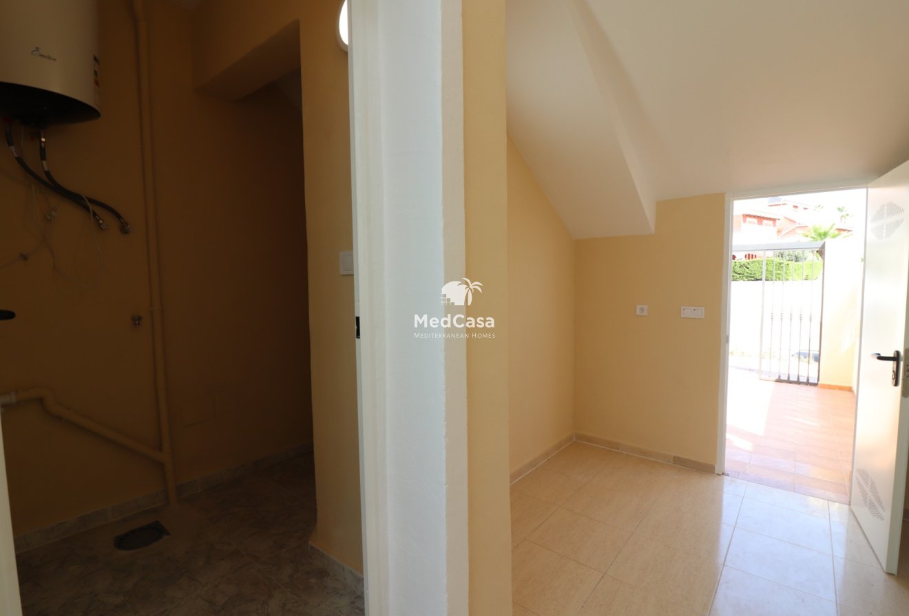 Segunda mano - Apartamento -
Orihuela Costa - Punta Prima
