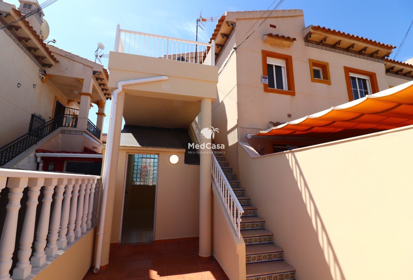 Segunda mano - Apartamento -
Orihuela Costa - Punta Prima