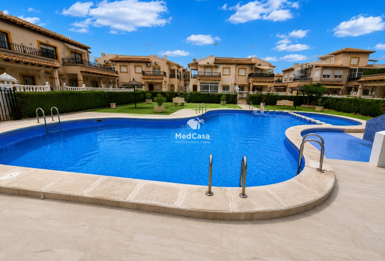 Segunda mano - Apartamento -
Orihuela Costa - Punta Prima
