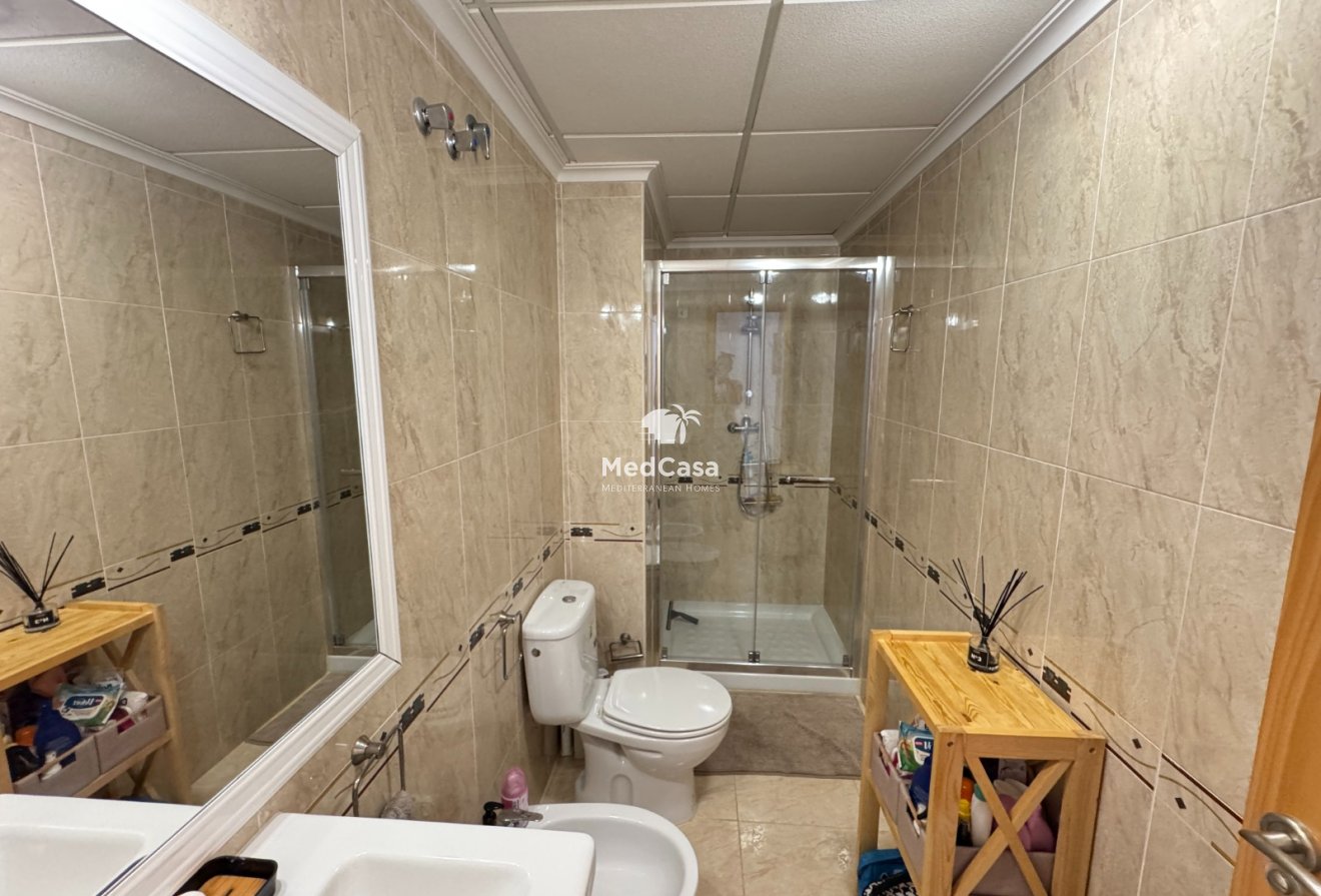 Wiederverkauf - Apartment -
Guardamar del Segura
