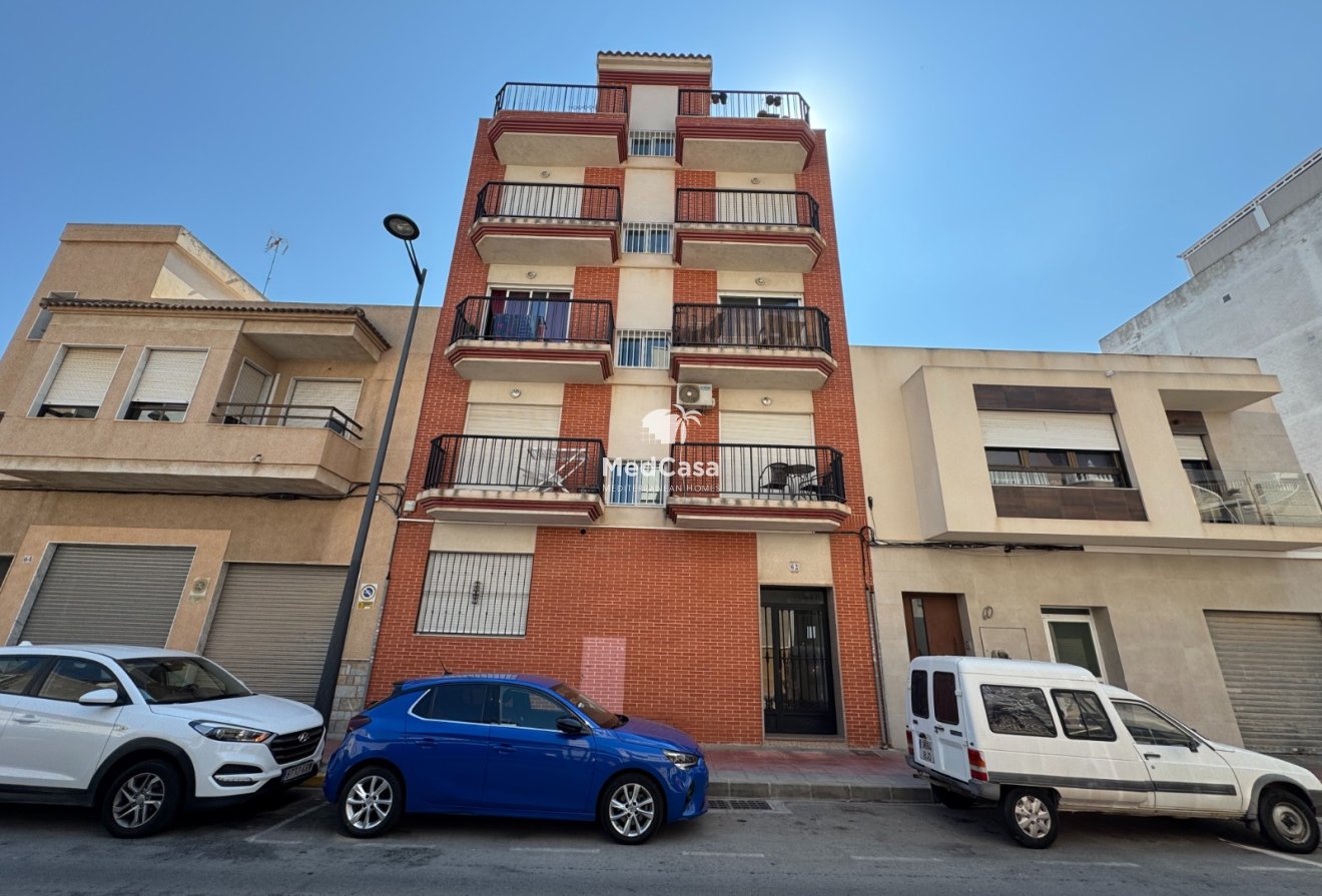 Wiederverkauf - Apartment -
Guardamar del Segura