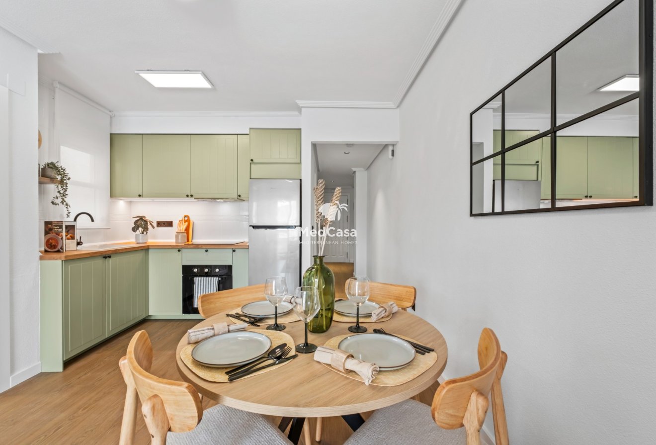 Segunda mano - Apartamento -
Orihuela Costa - La Florida