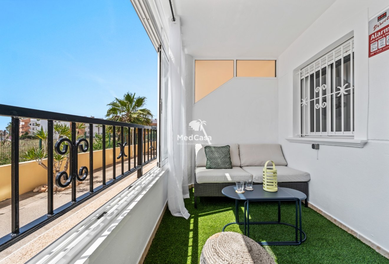 Segunda mano - Apartamento -
Orihuela Costa - La Florida