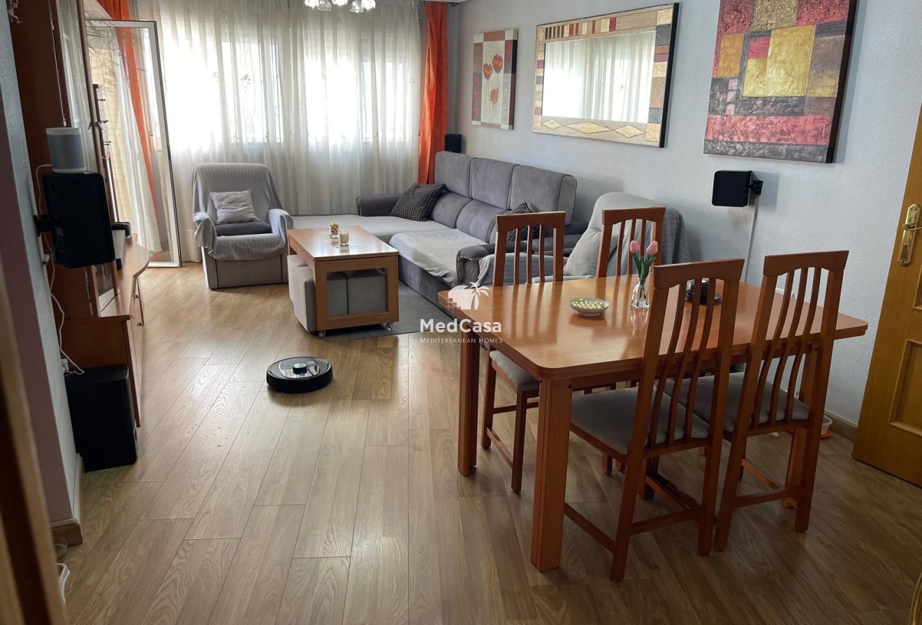 Segunda mano - Apartamento -
Almoradí