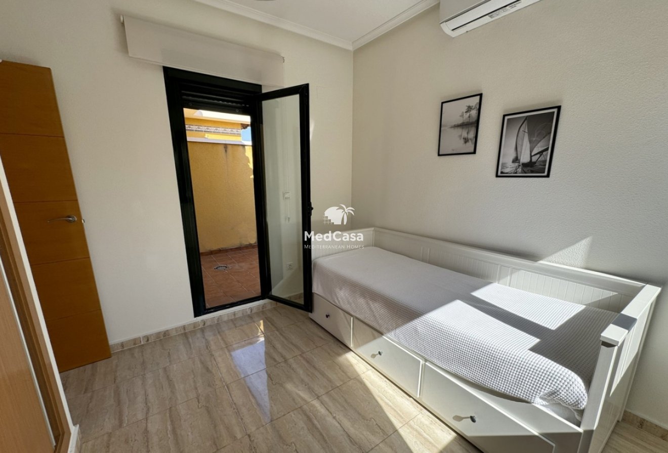 Resale - Villa -
Ciudad Quesada