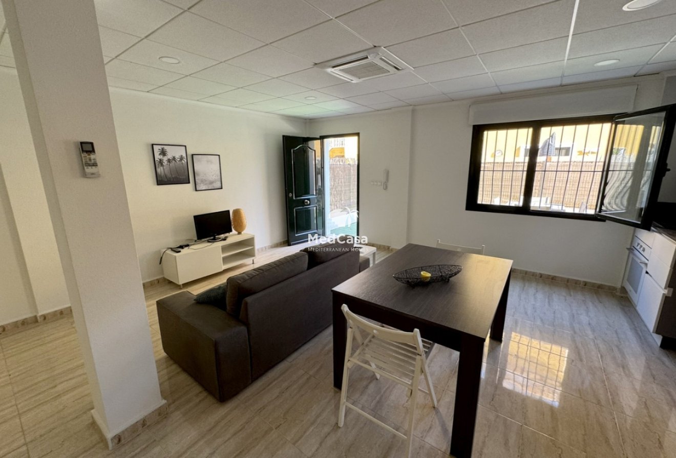 Resale - Villa -
Ciudad Quesada