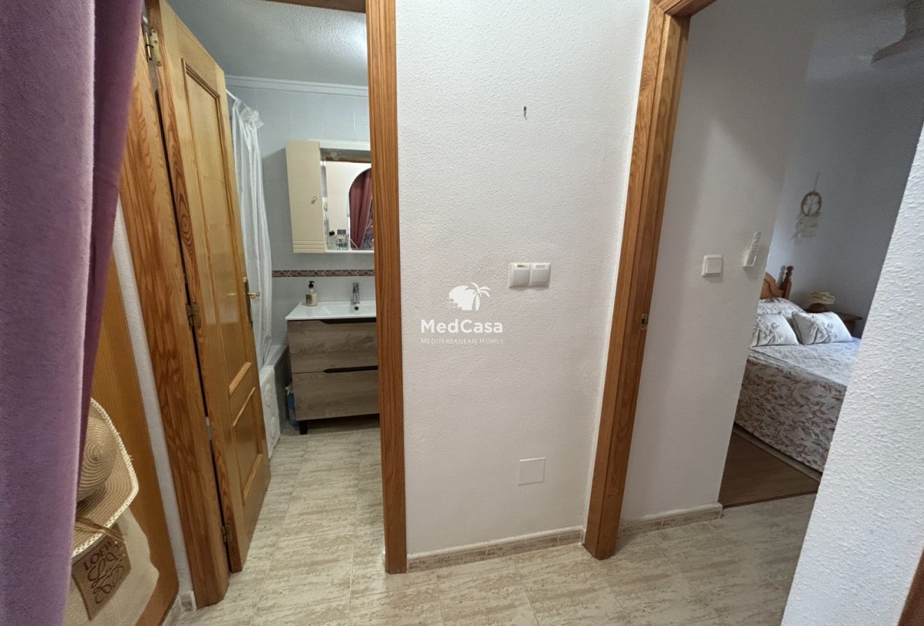 Resale - Apartment -
Orihuela Costa - Villamartín
