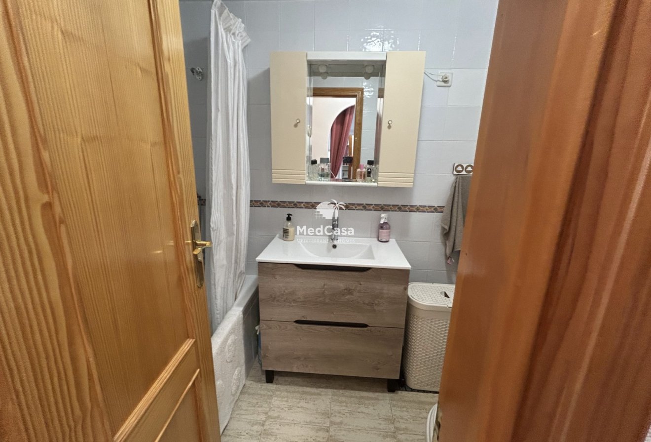 Resale - Apartment -
Orihuela Costa - Villamartín