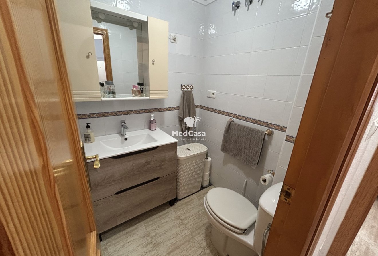 Resale - Apartment -
Orihuela Costa - Villamartín