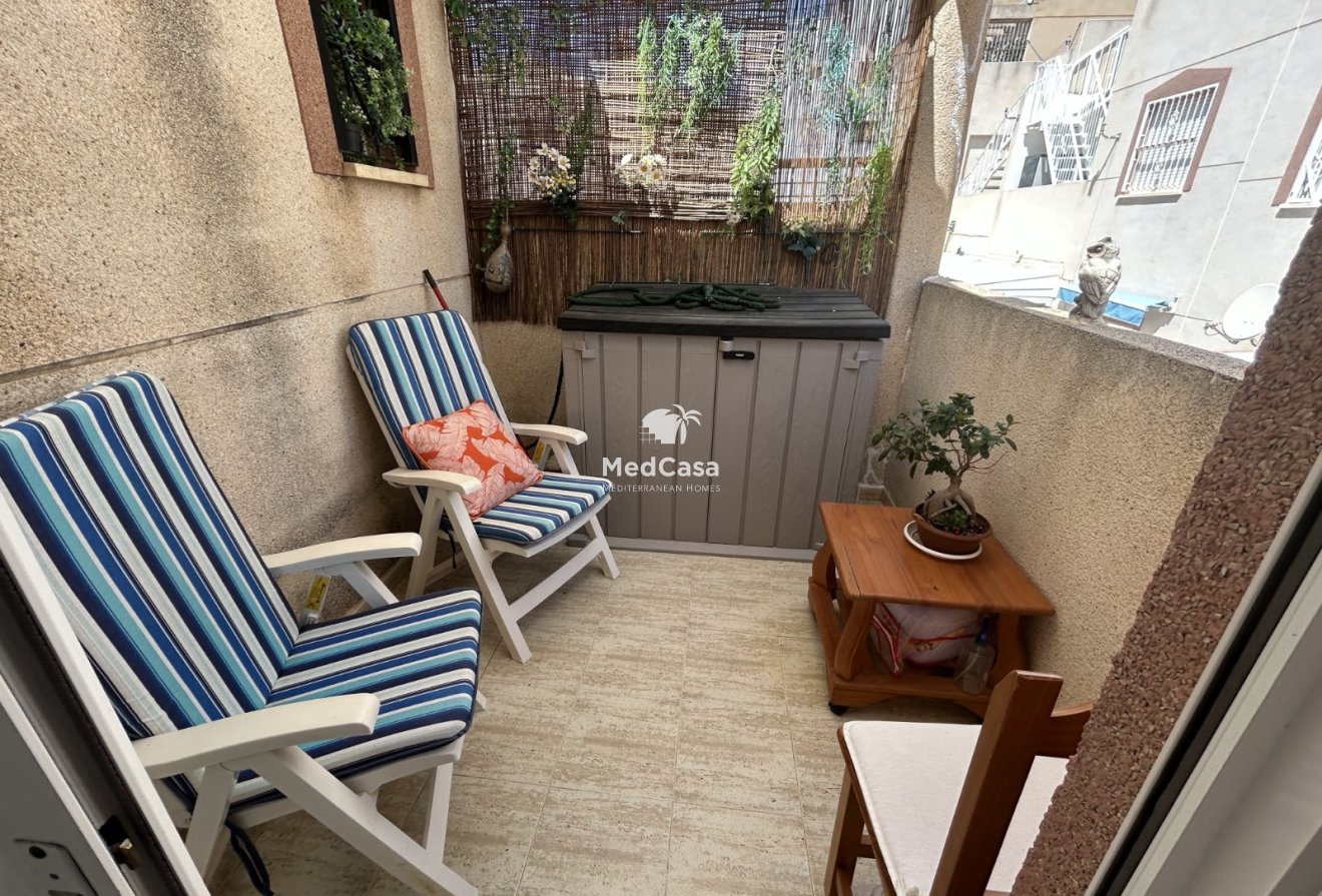 Resale - Apartment -
Orihuela Costa - Villamartín