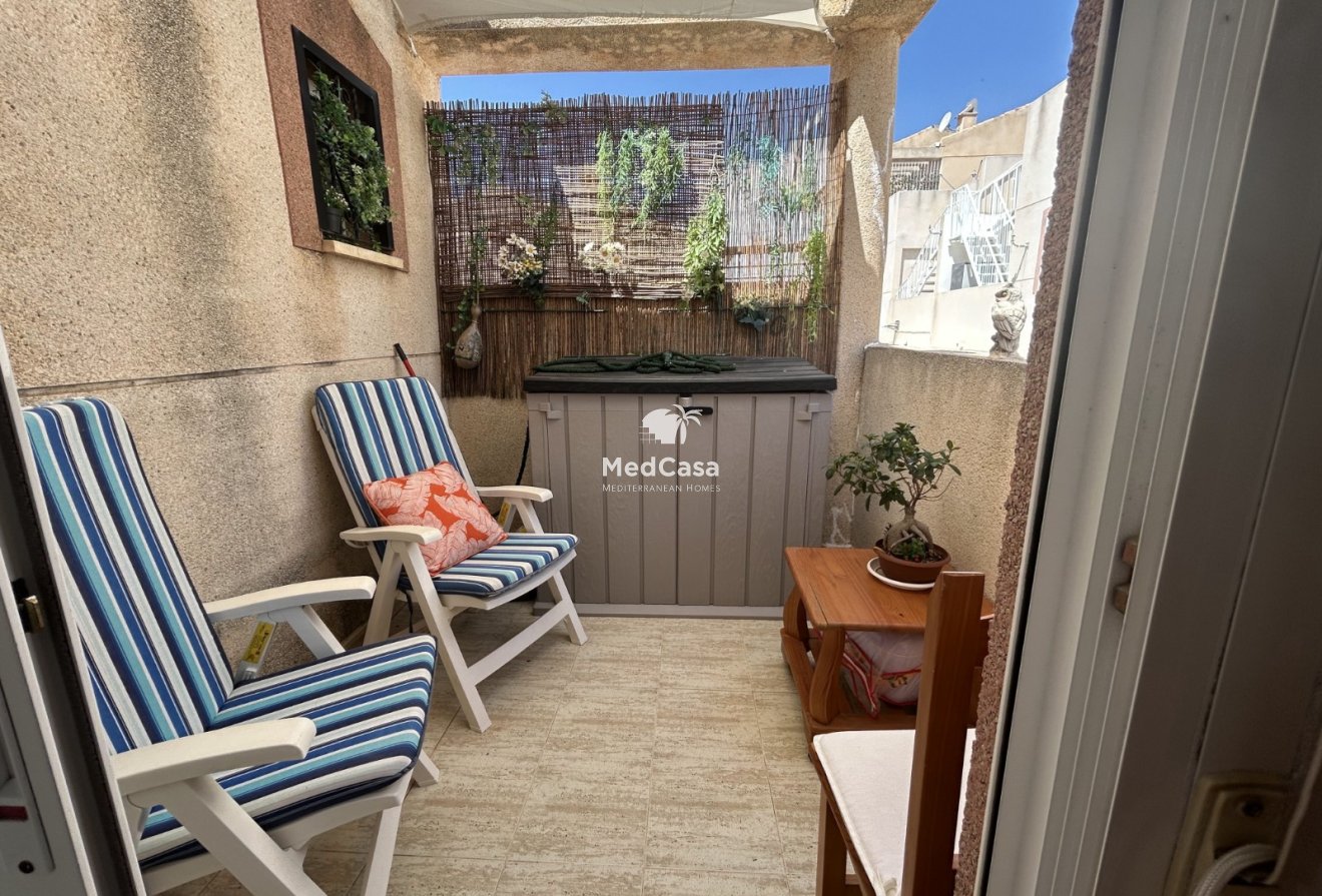 Resale - Apartment -
Orihuela Costa - Villamartín