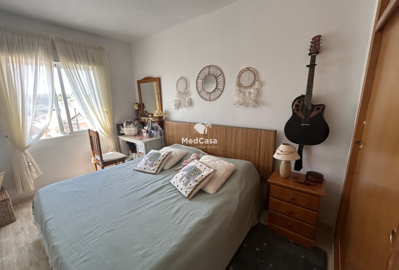 Resale - Apartment -
Orihuela Costa - Villamartín