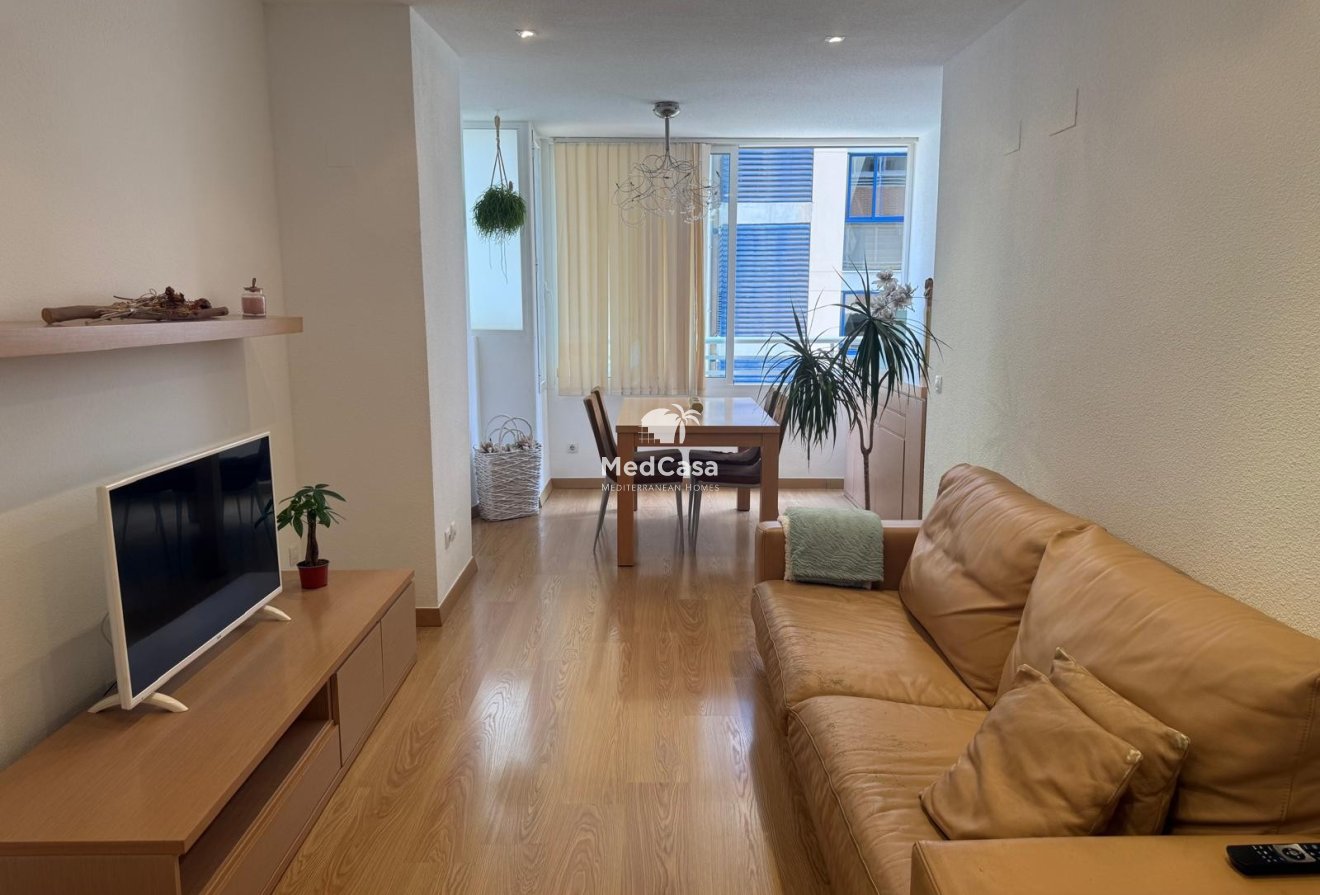 Resale - Apartment -
Villajoyosa