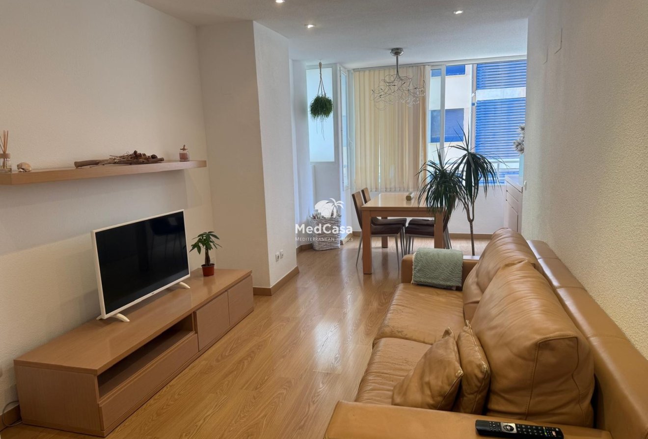 Resale - Apartment -
Villajoyosa