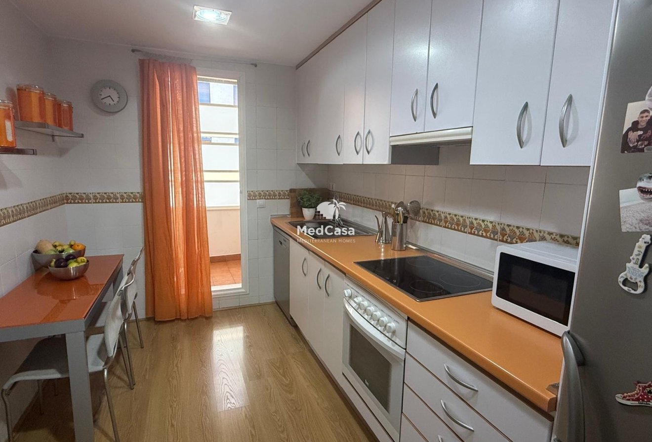 Resale - Apartment -
Villajoyosa