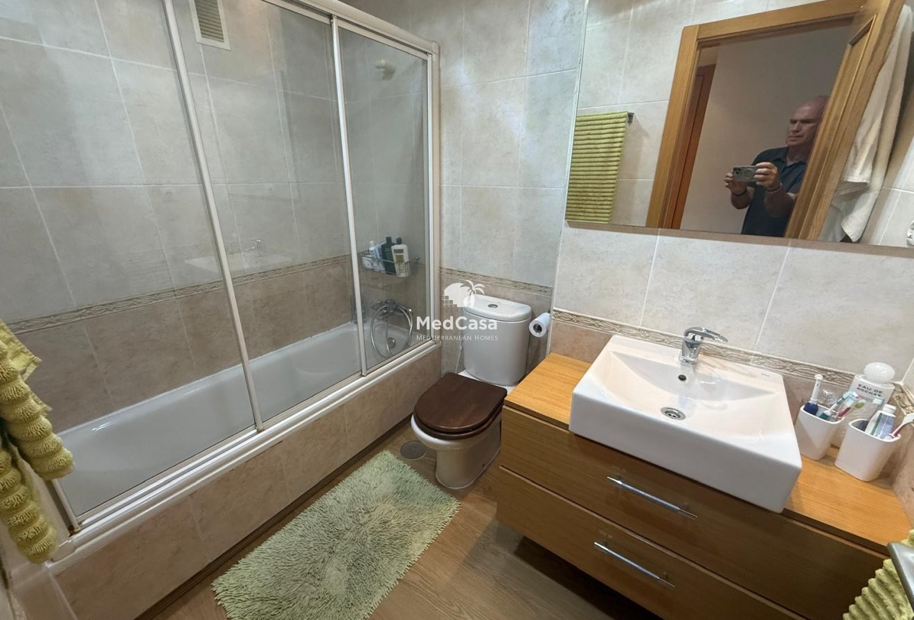 Resale - Apartment -
Villajoyosa