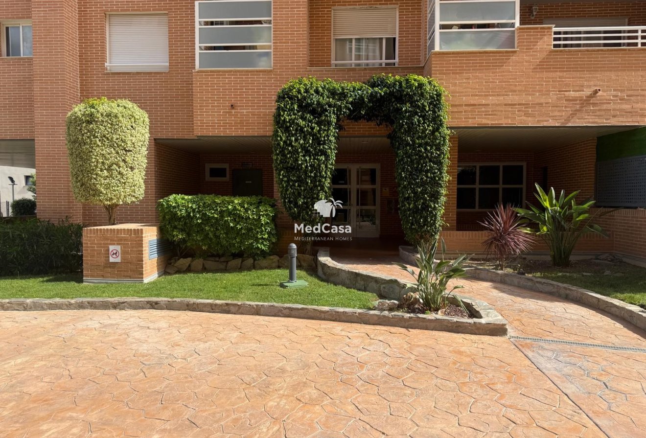 Resale - Apartment -
Villajoyosa