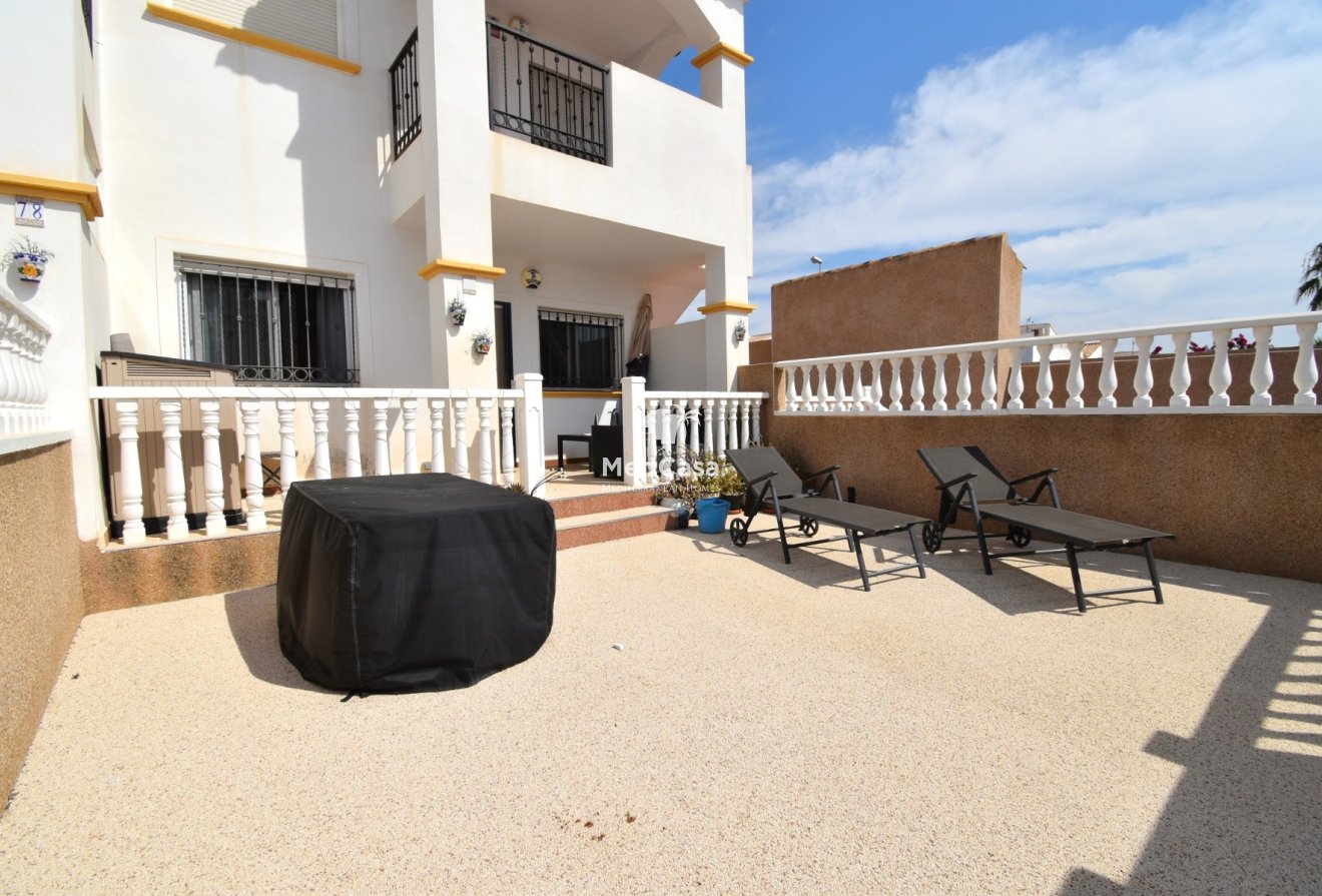 Segunda mano - Apartamento -
Orihuela Costa - Punta Prima