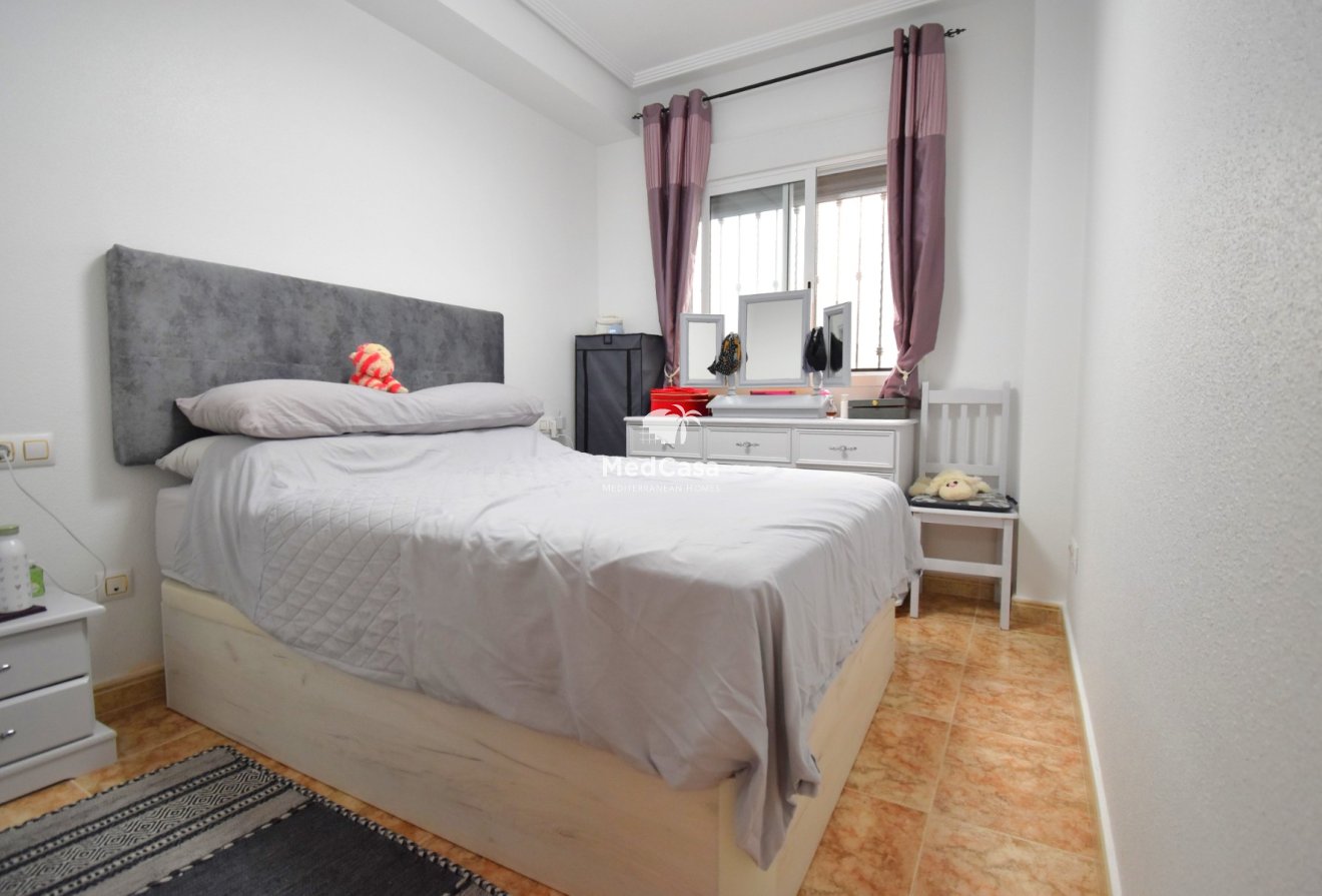 Segunda mano - Apartamento -
Orihuela Costa - Punta Prima