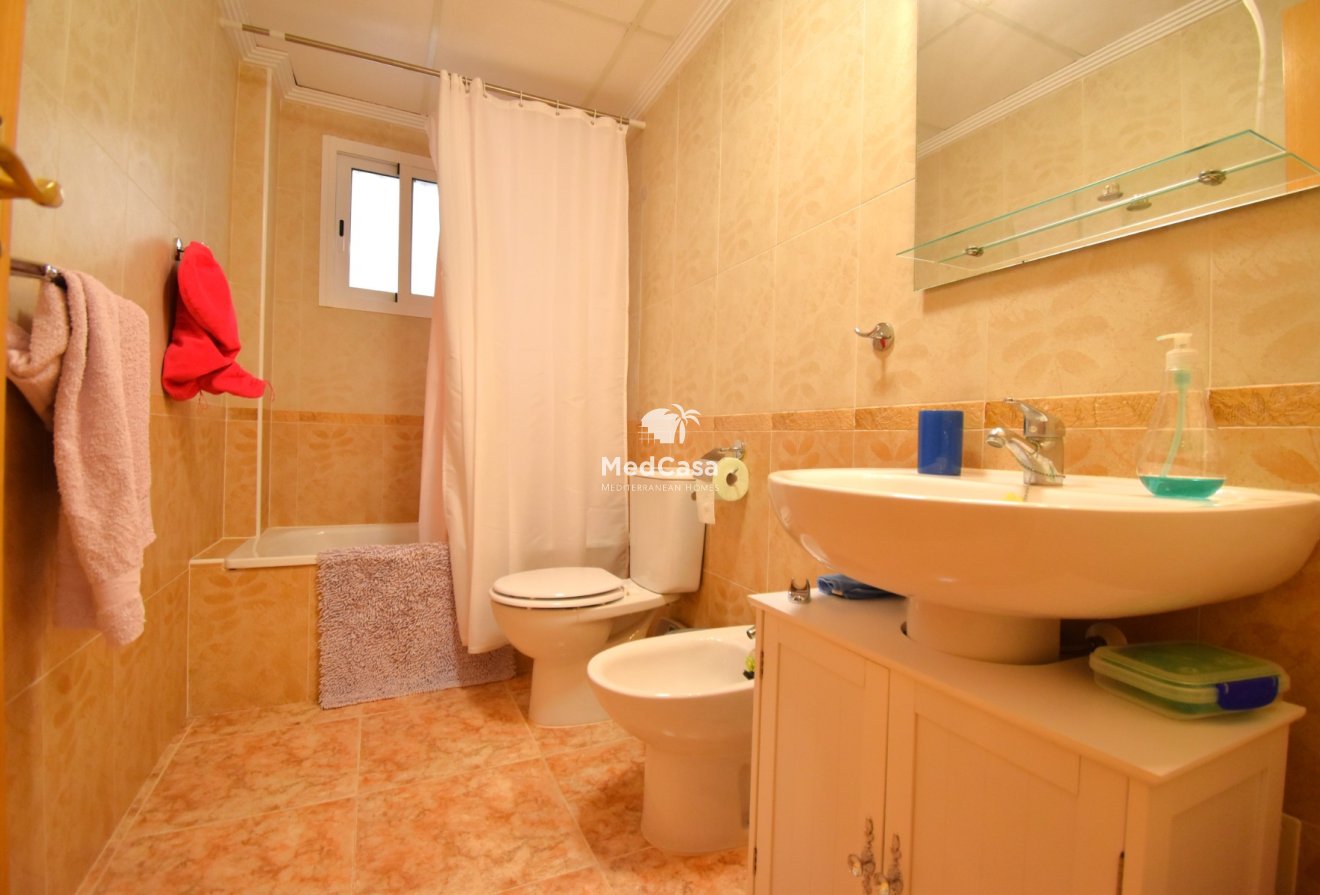 Segunda mano - Apartamento -
Orihuela Costa - Punta Prima